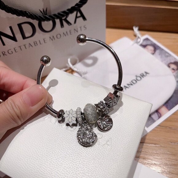 Pandora star and moon bracelet - Picture 2 of 5